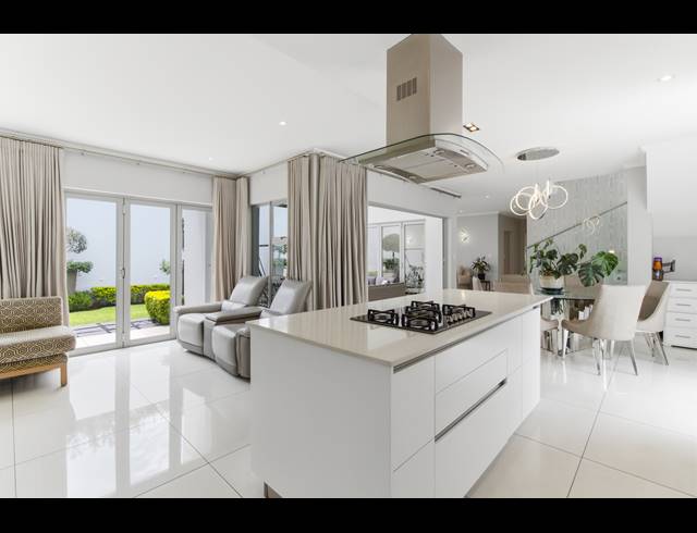 4 BEDROOM CLUSTER FOR SALE IN BRYANSTON